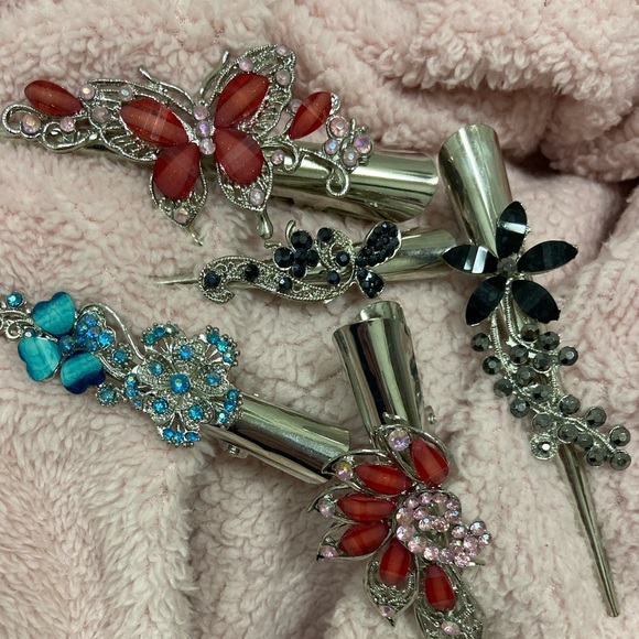 Lot of 5 New, unused, fancy hair clips. Includes 5 - Picture 2 of 8